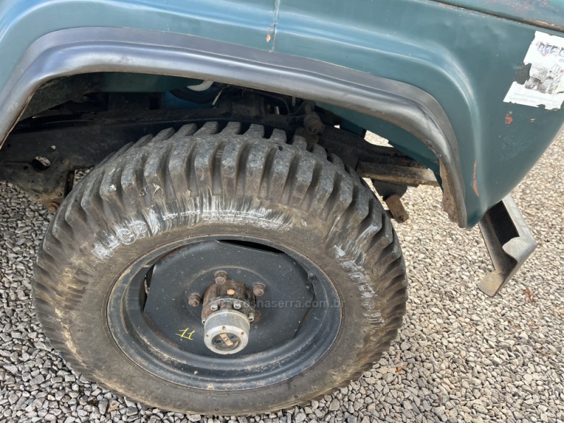 F-75 2.3 4X4 PICK-UP MANUAL - 1966 - GUAPORé