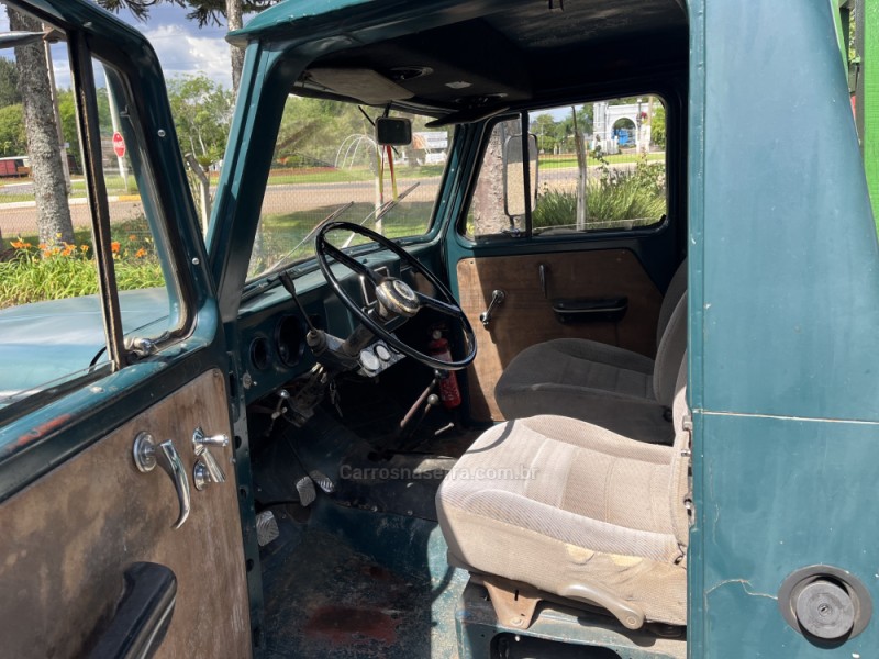 F-75 2.3 4X4 PICK-UP MANUAL - 1966 - GUAPORé