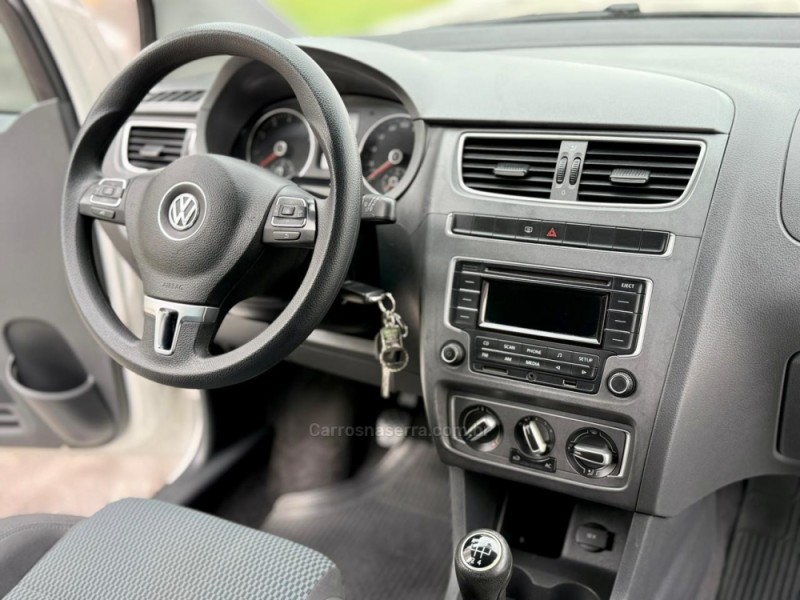 FOX 1.0 MI BLUEMOTION 8V FLEX 4P MANUAL - 2014 - NOVO HAMBURGO