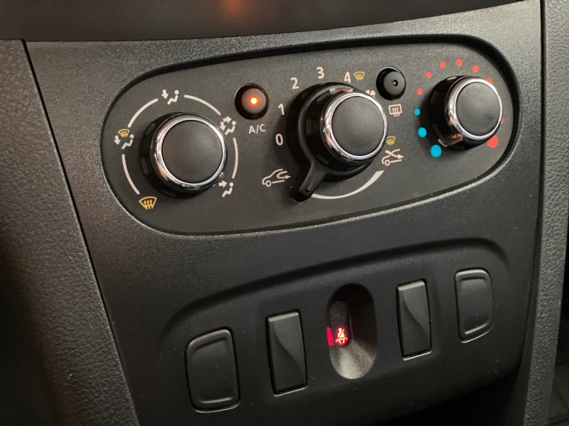 SANDERO 1.0 EXPRESSION 12V FLEX 4P MANUAL - 2018 - CAXIAS DO SUL