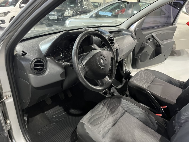 DUSTER 1.6 DYNAMIQUE 4X2 16V FLEX 4P MANUAL - 2013 - CAXIAS DO SUL