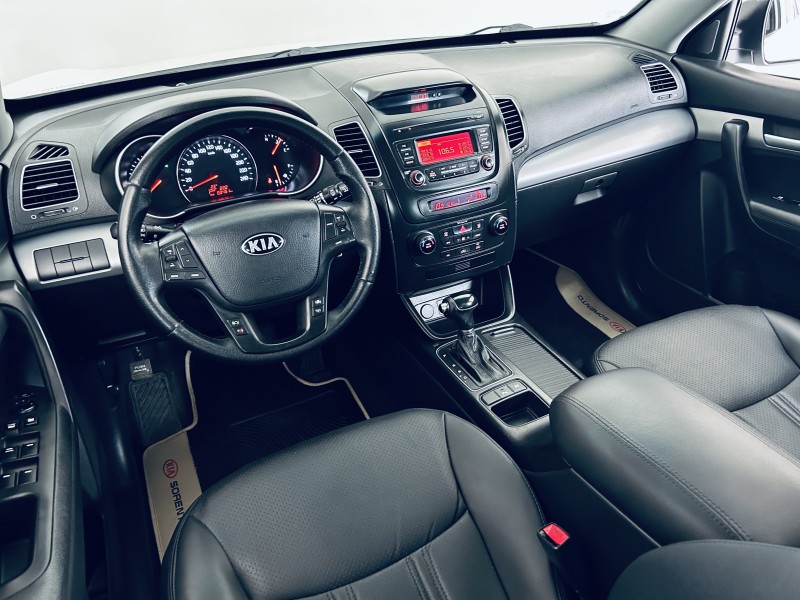 SORENTO 2.4 EX2 4X2 16V GASOLINA 4P AUTOMÁTICO - 2015 - CAXIAS DO SUL