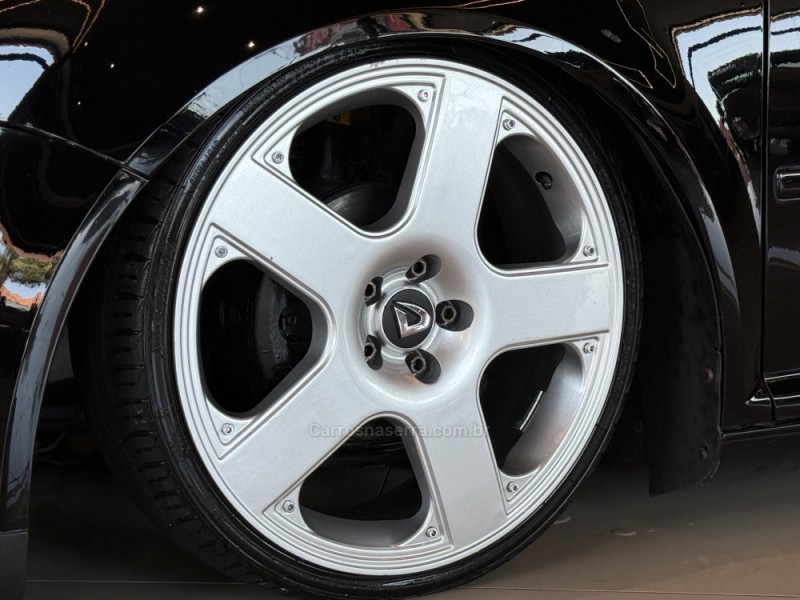 GOLF 1.6 MI SPORTLINE 8V FLEX 4P MANUAL - 2013 - DOIS IRMãOS