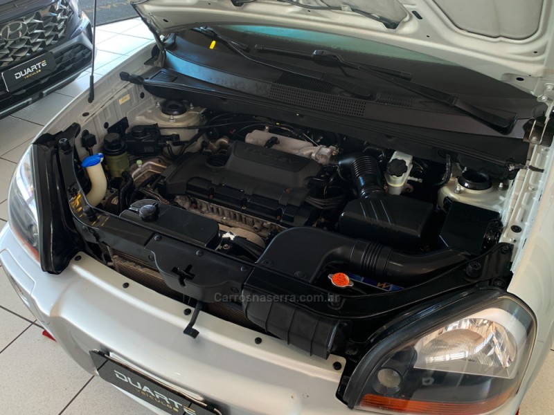 TUCSON 2.0 MPFI GL 16V 142CV 2WD GASOLINA 4P AUTOMÁTICO - 2011 - PORTO ALEGRE