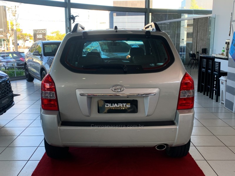 TUCSON 2.0 MPFI GL 16V 142CV 2WD GASOLINA 4P AUTOMÁTICO - 2011 - PORTO ALEGRE