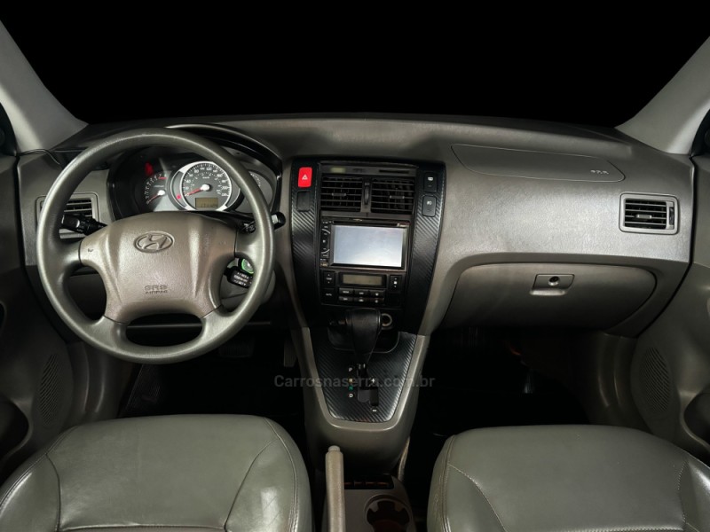 TUCSON 2.0 MPFI GL 16V 142CV 2WD GASOLINA 4P AUTOMÁTICO - 2011 - PORTO ALEGRE