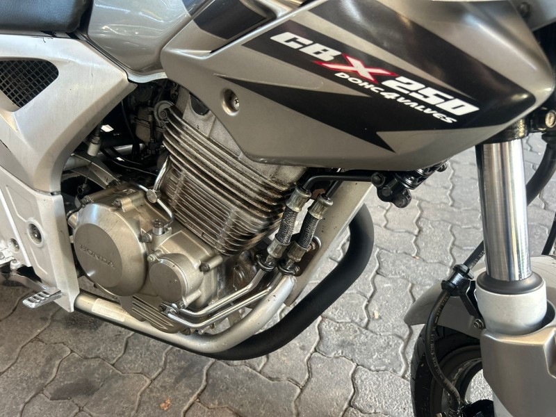 CBX 250 TWISTER  - 2008 - TRêS COROAS