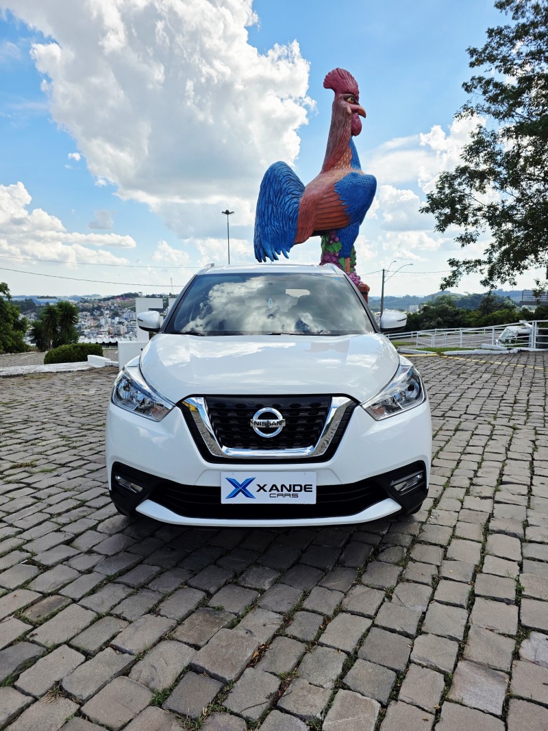 kicks 1.6 16v flex sv 4p xtronic 2018 flores da cunha