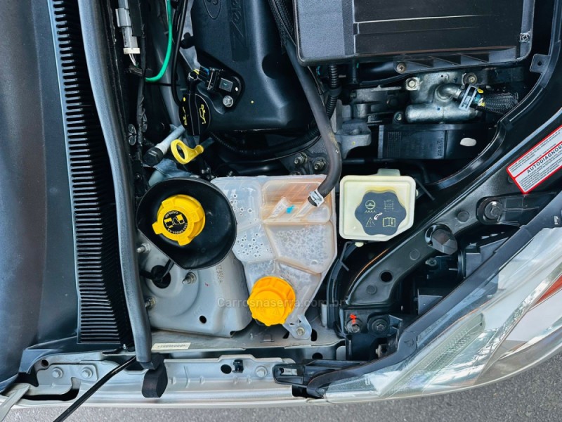 FIESTA 1.6 MPI CLASS HATCH 8V FLEX 4P MANUAL - 2011 - FARROUPILHA