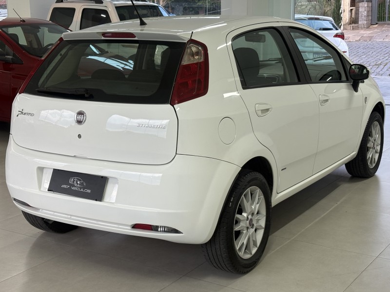 PUNTO 1.4 ATTRACTIVE ITALIA 8V FLEX 4P MANUAL - 2012 - BENTO GONçALVES