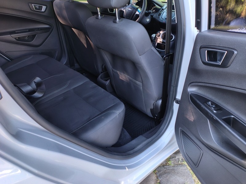 FIESTA 1.6 SE HATCH 16V FLEX 4P MANUAL - 2015 - CAXIAS DO SUL