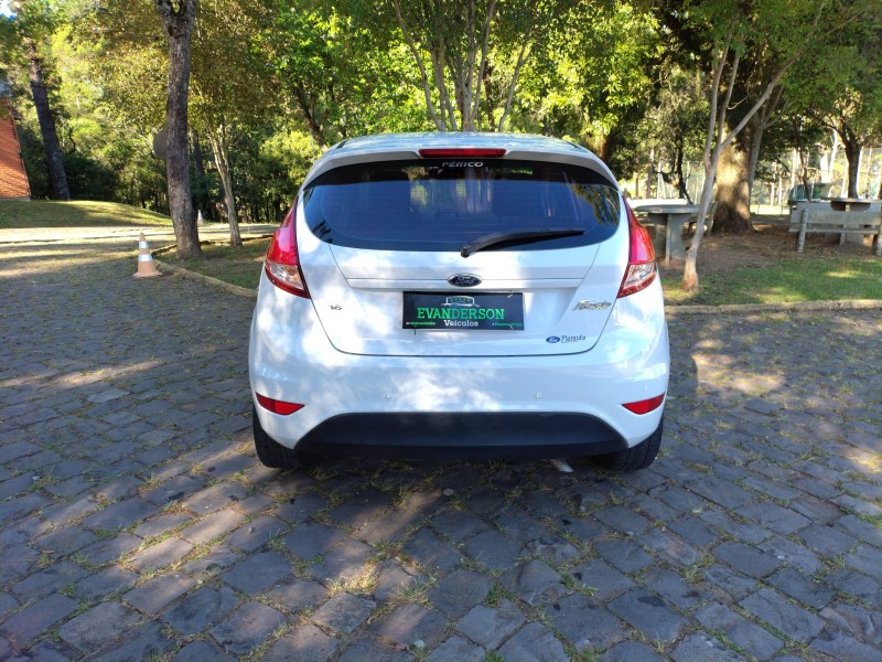 FIESTA 1.6 SE HATCH 16V FLEX 4P MANUAL - 2015 - CAXIAS DO SUL