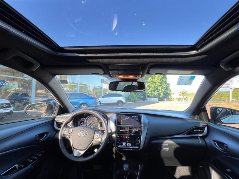 YARIS 1.5 XLS FLEX 4P AUTOMÁTICO - 2025 - NOVA PETRóPOLIS