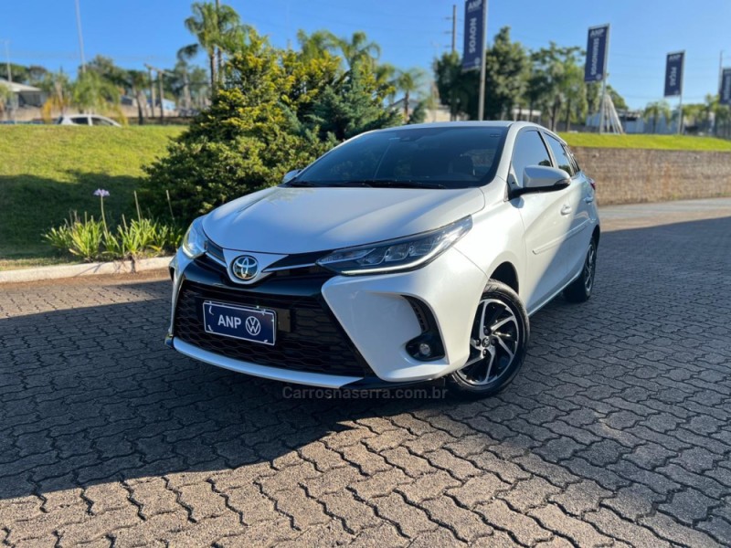 yaris 1.5 xls flex 4p automatico 2025 nova petropolis