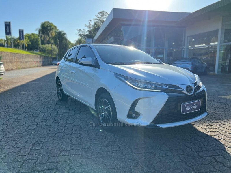 YARIS 1.5 XLS FLEX 4P AUTOMÁTICO - 2025 - NOVA PETRóPOLIS