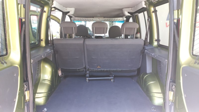 DOBLÓ 1.8 MPI ADVENTURE 8V GASOLINA 4P MANUAL - 2004 - CAXIAS DO SUL