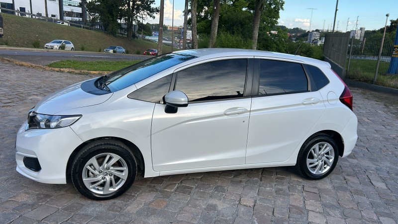 FIT 1.5 DX 16V FLEX 4P MANUAL - 2021 - FARROUPILHA