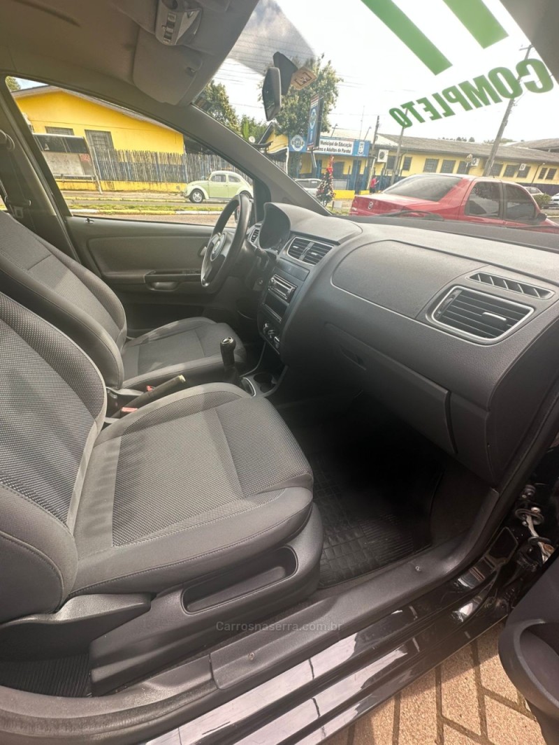 FOX 1.0 MI CITY 8V FLEX 4P MANUAL - 2011 - PAROBé