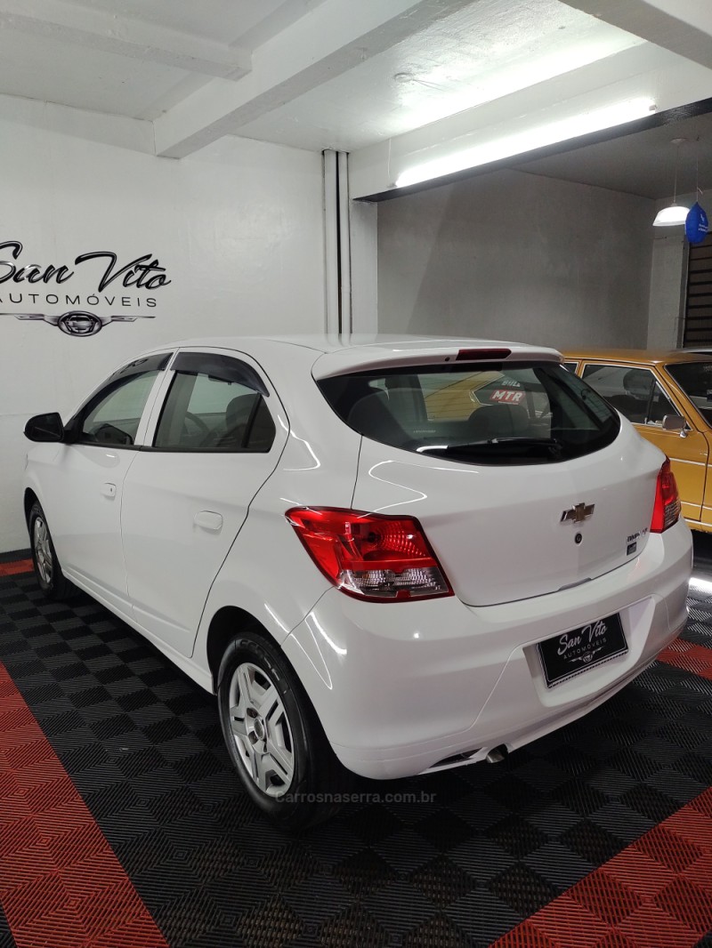 ONIX 1.0 LT 12V FLEX 4P MANUAL - 2015 - CAXIAS DO SUL