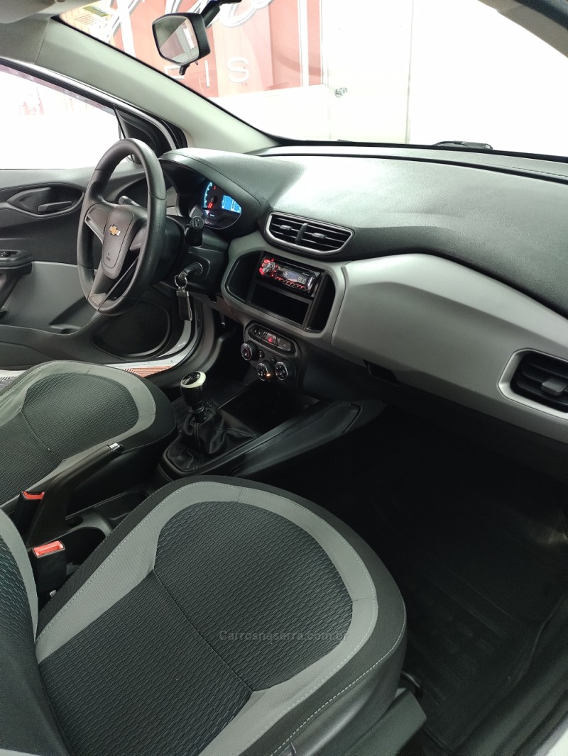 ONIX 1.0 LT 12V FLEX 4P MANUAL - 2015 - CAXIAS DO SUL