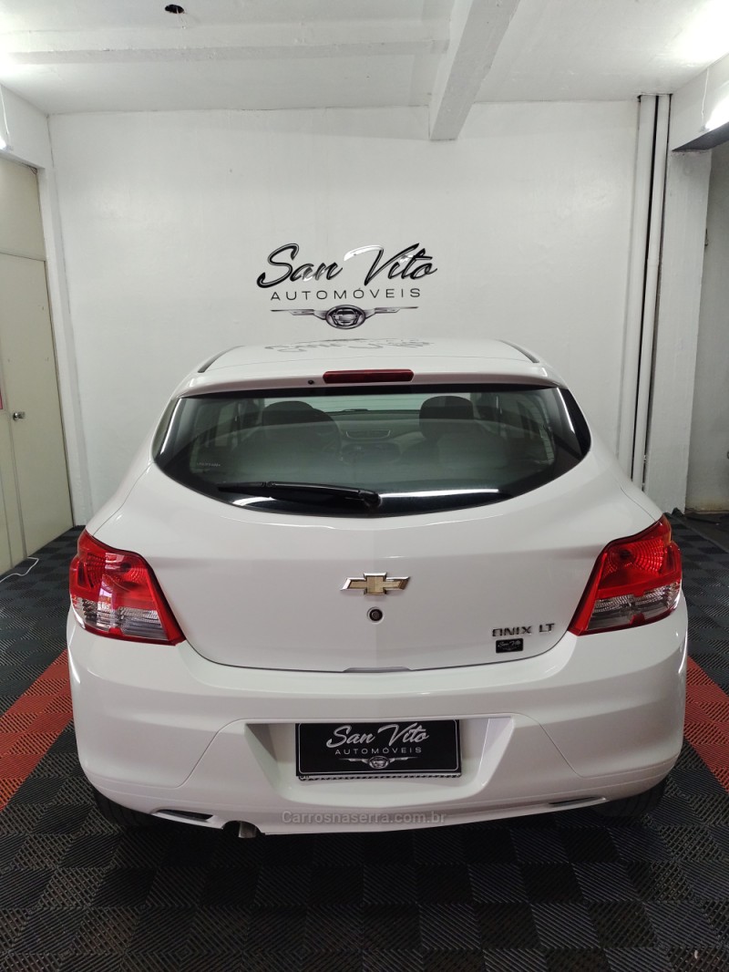 ONIX 1.0 LT 12V FLEX 4P MANUAL - 2015 - CAXIAS DO SUL