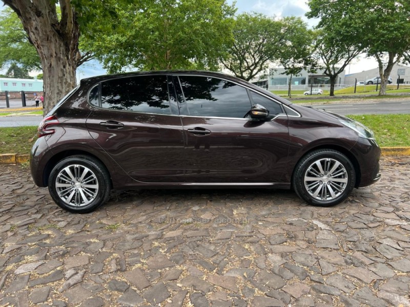 208 1.6 GRIFFE 16V FLEX 4P AUTOMÁTICO - 2017 - DOIS IRMãOS