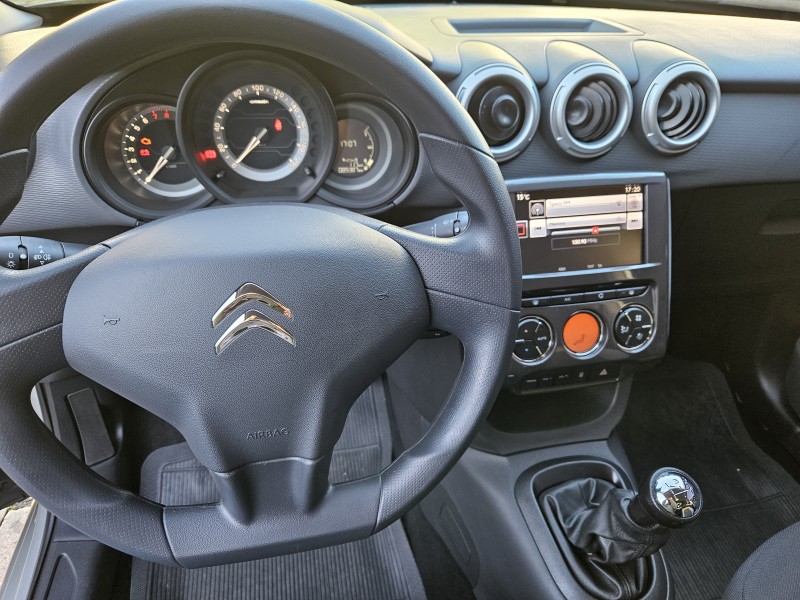 C3 1.2 ATTRACTION PURE TECH 12V 4P MANUAL - 2017 - CAXIAS DO SUL