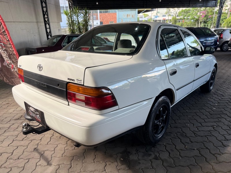 COROLLA 1.6 DX 16V GASOLINA 4P MANUAL - 1995 - CAXIAS DO SUL