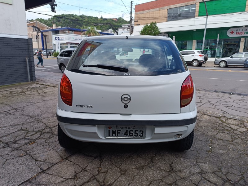 CELTA 1.0 MPFI VHC SPIRIT 8V GASOLINA 4P MANUAL - 2005 - FLORES DA CUNHA
