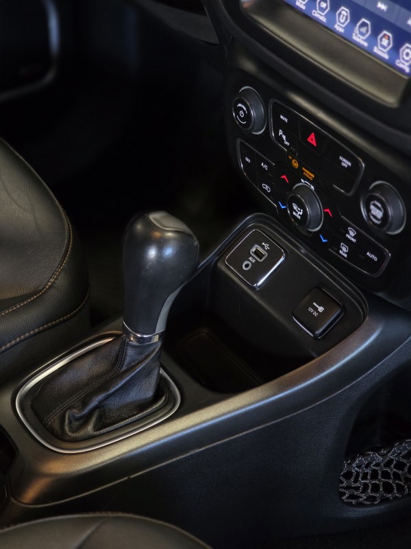 COMPASS 2.0 16V FLEX LONGITUDE AUTOMÁTICO - 2018 - CAXIAS DO SUL