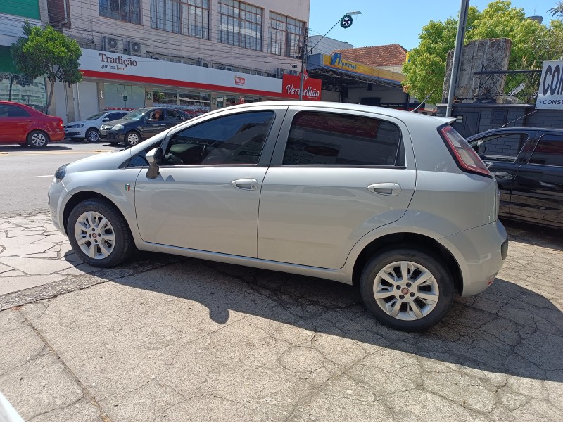 PUNTO 1.4 ATTRACTIVE ITALIA 8V FLEX 4P MANUAL - 2016 - FLORES DA CUNHA