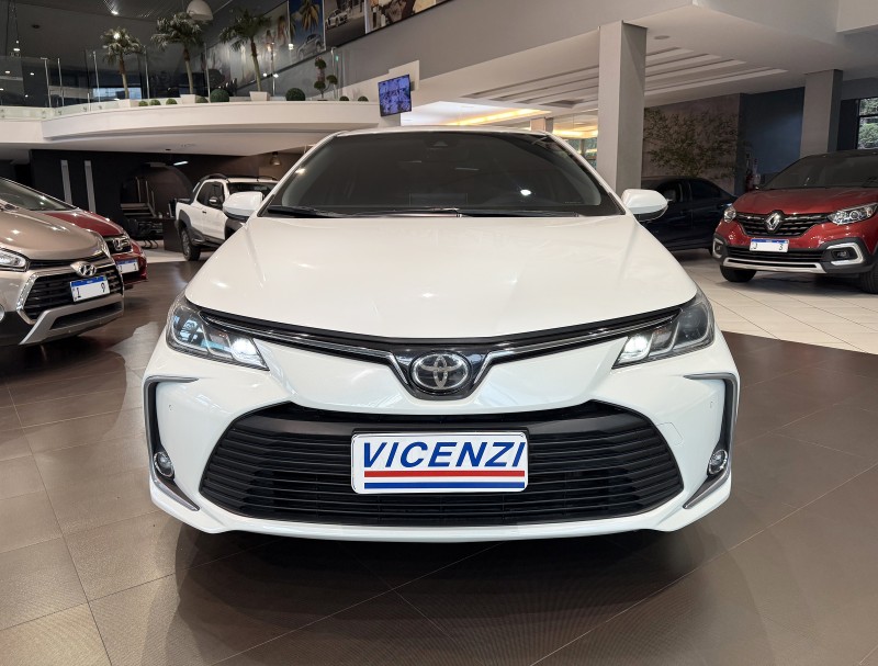 COROLLA 2.0 XEI 16V FLEX 4P AUTOMÁTICO - 2023 - FARROUPILHA