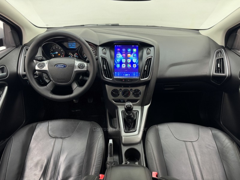 FOCUS 1.6 SE 16V FLEX 4P MANUAL - 2014 - CARLOS BARBOSA
