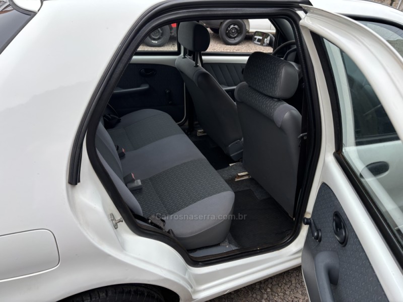 PALIO 1.0 MPI YOUNG 8V GASOLINA 4P MANUAL - 2001 - ANTôNIO PRADO