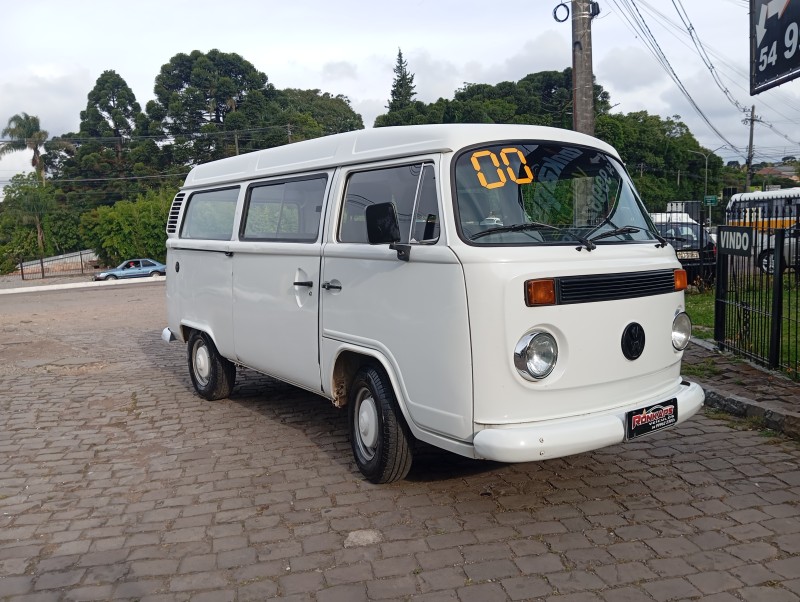 KOMBI 1.6 MI STD LOTAÇÃO 8V GASOLINA 3P MANUAL - 2000 - CAXIAS DO SUL