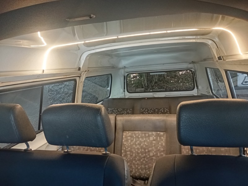 KOMBI 1.6 MI STD LOTAÇÃO 8V GASOLINA 3P MANUAL - 2000 - CAXIAS DO SUL