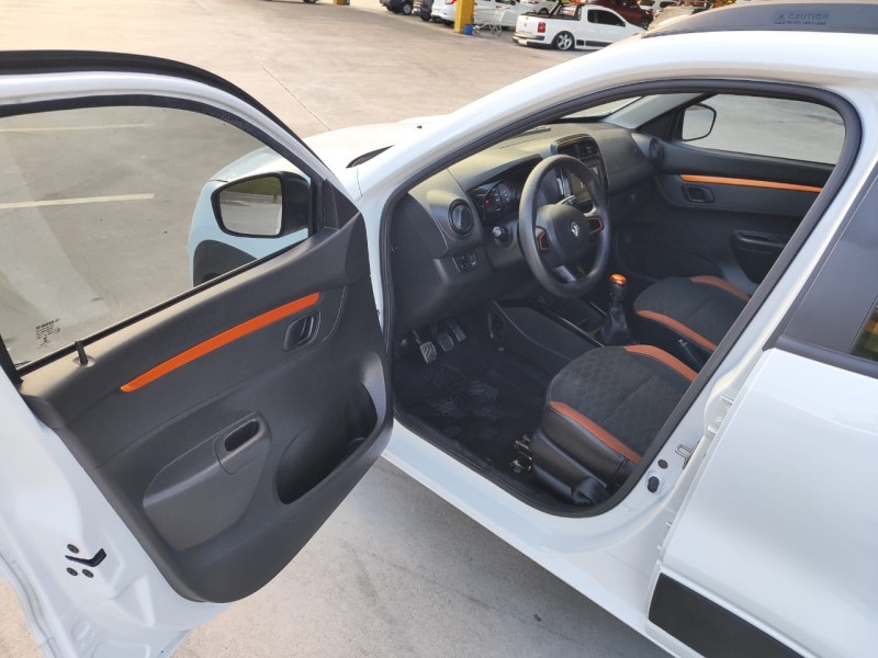 KWID 1.0 12V OUTSIDER FLEX 4P MANUAL - 2022 - FARROUPILHA