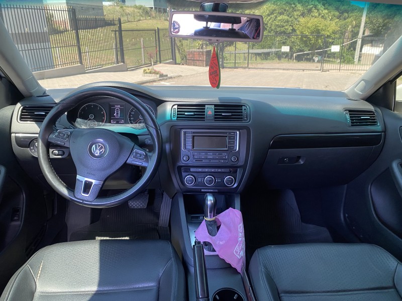 JETTA 2.0 COMFORTLINE FLEX 4P TIPTRONIC - 2013 - CAXIAS DO SUL