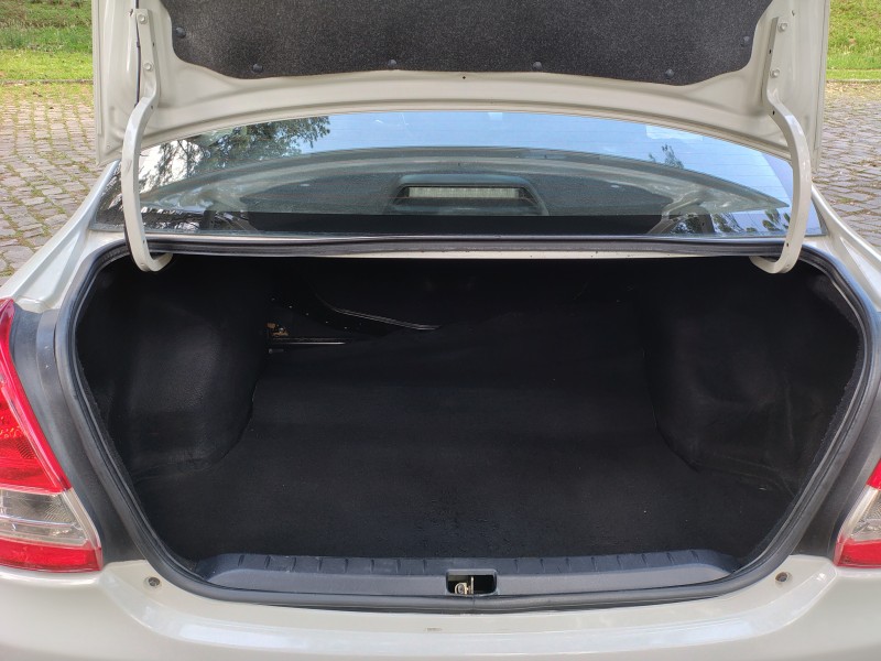 ETIOS 1.5 XS 16V FLEX 4P MANUAL - 2017 - CAXIAS DO SUL