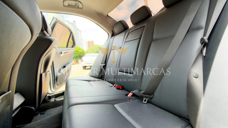 C 180 1.6 CGI SPORT 16V TURBO GASOLINA 4P AUTOMÁTICO - 2014 - NOVO HAMBURGO