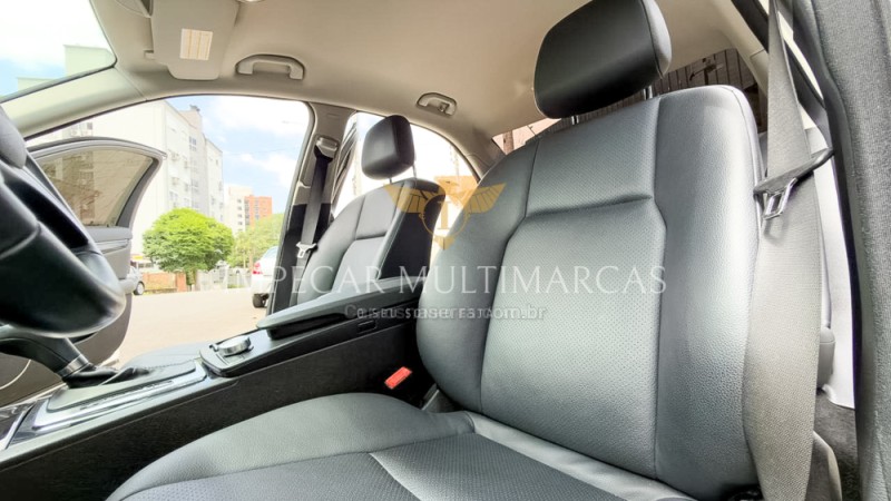 C 180 1.6 CGI SPORT 16V TURBO GASOLINA 4P AUTOMÁTICO - 2014 - NOVO HAMBURGO