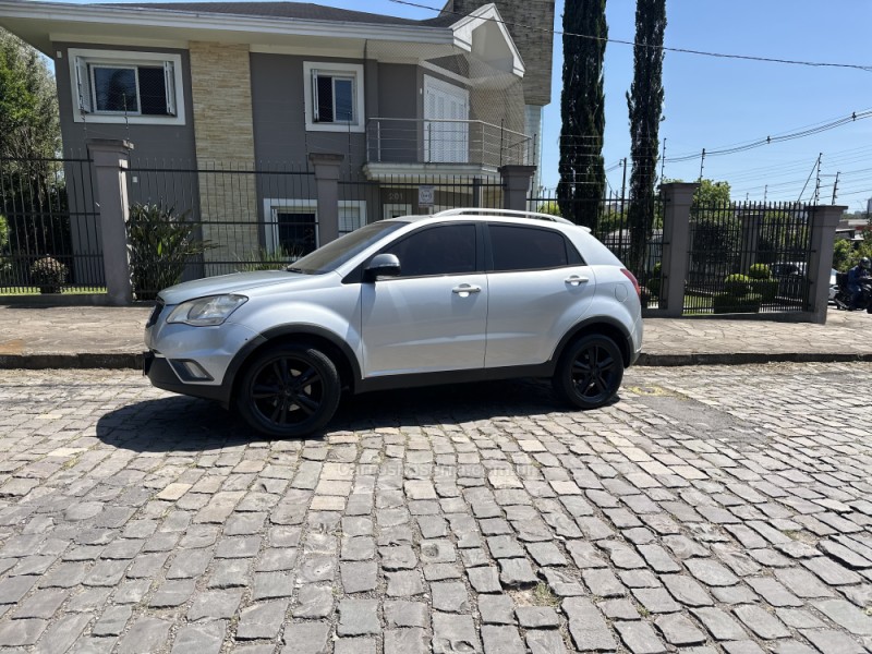 KORANDO 2.0 GLS EXECUTIVE 4X4 16V TURBO DIESEL 4P AUTOMÁTICO - 2011 - CAXIAS DO SUL