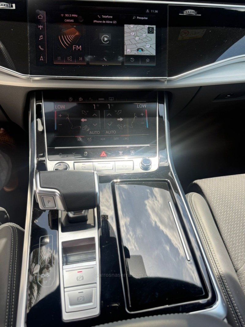 Q8 3.0 TFSI PERFORMANCE BLACK QUATTRO V6 24V GASOLINA 4P S-TRONIC - 2023 - FARROUPILHA