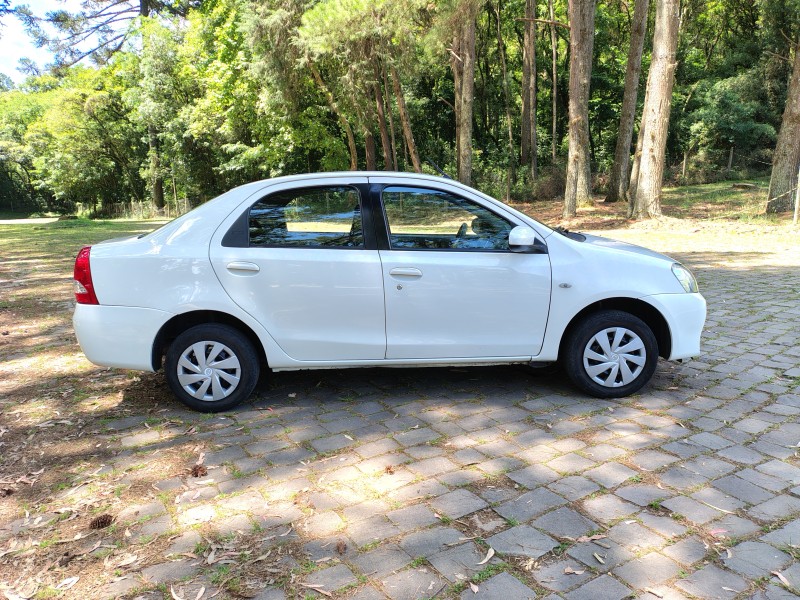 ETIOS 1.5 XS 16V FLEX 4P MANUAL - 2017 - CAXIAS DO SUL