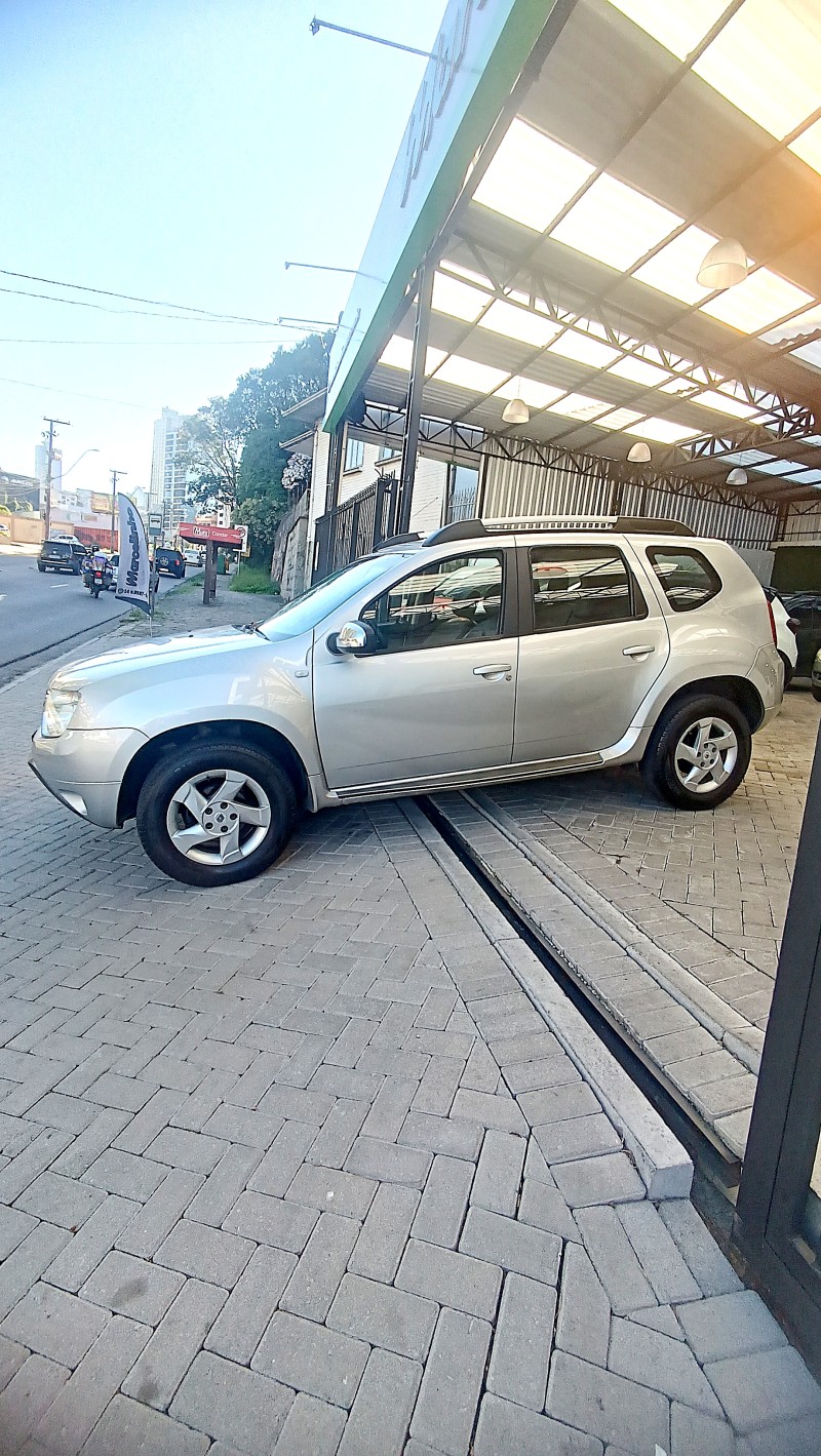 DUSTER 1.6 DYNAMIQUE 4X2 16V FLEX 4P MANUAL - 2013 - CAXIAS DO SUL