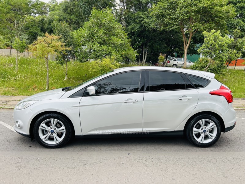 FOCUS 1.6 SE HATCH 16V FLEX 4P AUTOMÁTICO - 2015 - BENTO GONçALVES