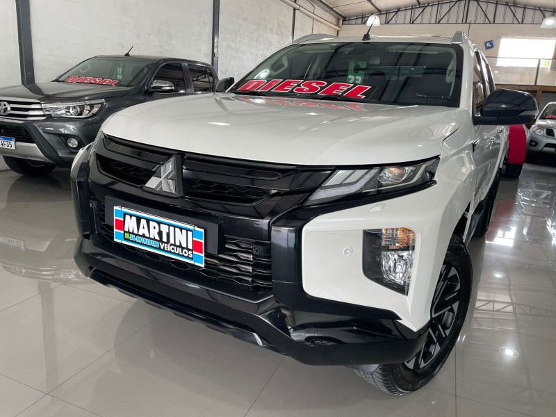 l200 triton 2.4 hpe s sport 4x4 cd 16v diesel 4p automatico 2023 caxias do sul