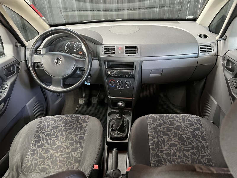 MERIVA 1.8 MPFI CD 8V GASOLINA 4P MANUAL - 2004 - CAXIAS DO SUL