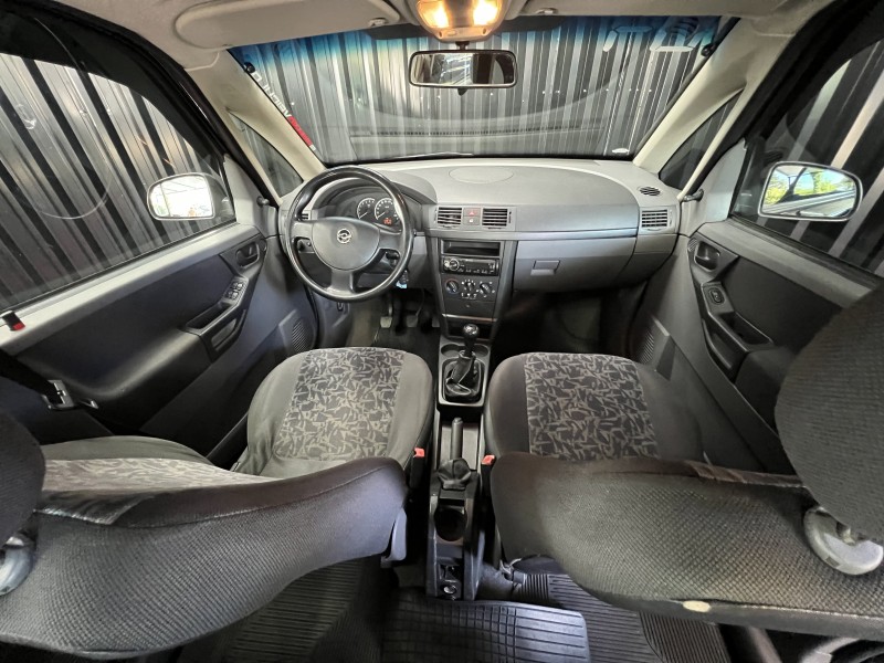 MERIVA 1.8 MPFI CD 8V GASOLINA 4P MANUAL - 2004 - CAXIAS DO SUL