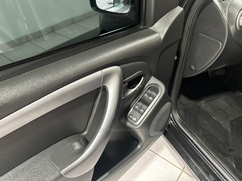 LOGAN 1.6 EXPRESSION 16V FLEX 4P AUTOMÁTICO - 2013 - CAXIAS DO SUL